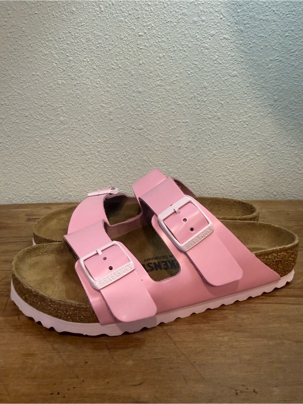 Birkenstock Arizona Girls EU 35 Pink Two Strap Sandals Narrow Kids 4 4.5 EUC